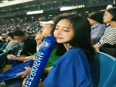 扒美女屁股视频软件免费,免费视频引争议，隐私安全成焦点-3